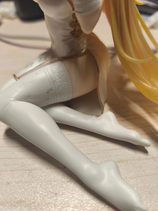 中奖了，白丝上好多黑色污渍