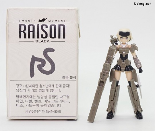 大龙评测 掌上尺寸少女 机甲少女 轰雷