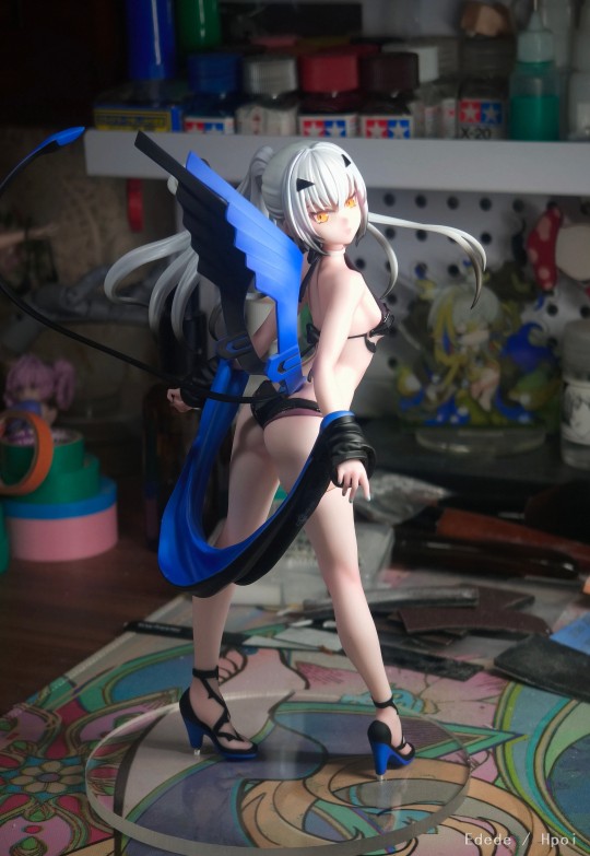 泳装妖兰