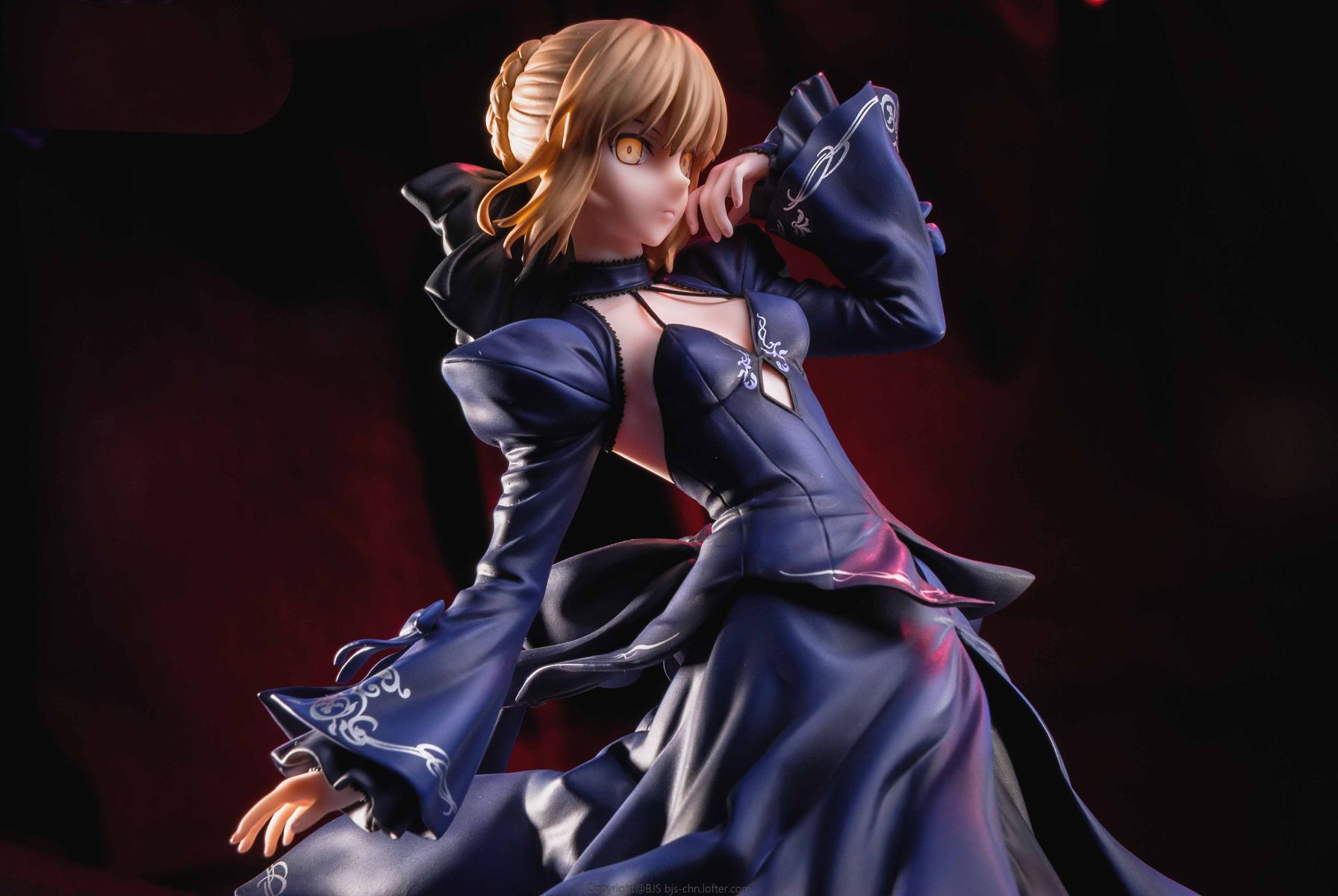 命运-冠位指定 阿尔托莉雅・潘德拉贡[Alter] 礼服版