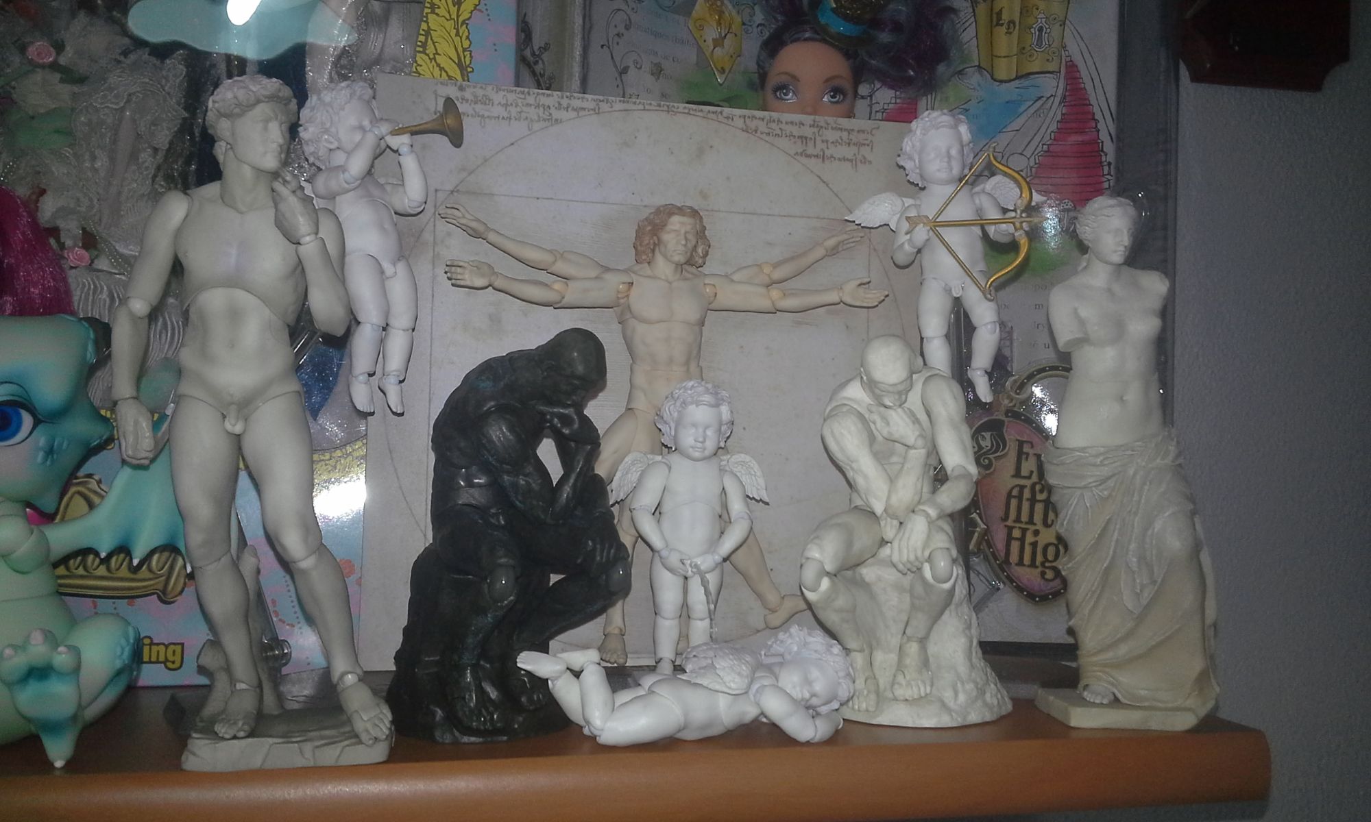 figma#SP-066 桌上美术馆 大卫像