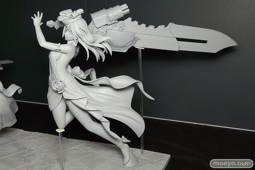 噬神者2 	艾莉莎・伊莉妮琪娜・奥美拉 深紅纪念礼服Ver.