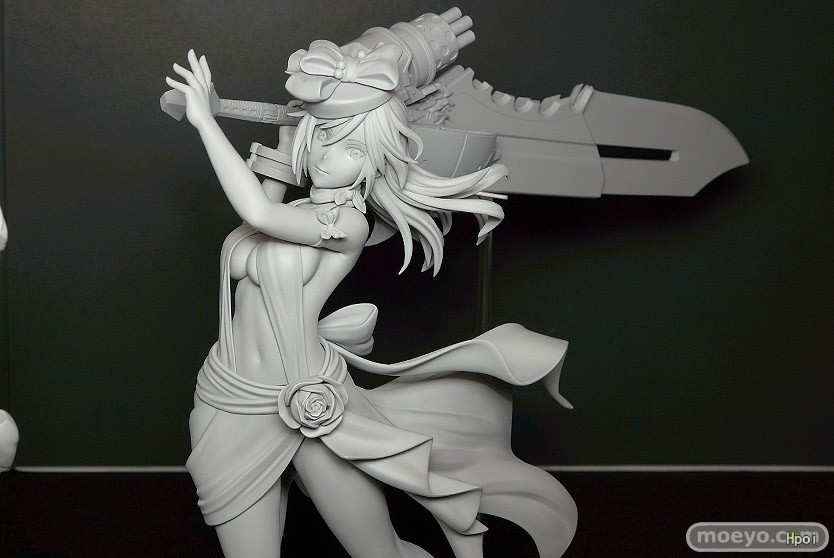 噬神者2 	艾莉莎・伊莉妮琪娜・奥美拉 深紅纪念礼服Ver.