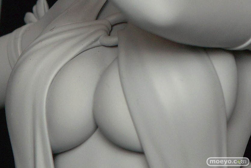 噬神者2 	艾莉莎・伊莉妮琪娜・奥美拉 深紅纪念礼服Ver.