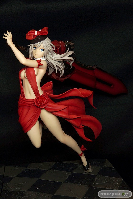 噬神者2 	艾莉莎・伊莉妮琪娜・奥美拉 深紅纪念礼服Ver.