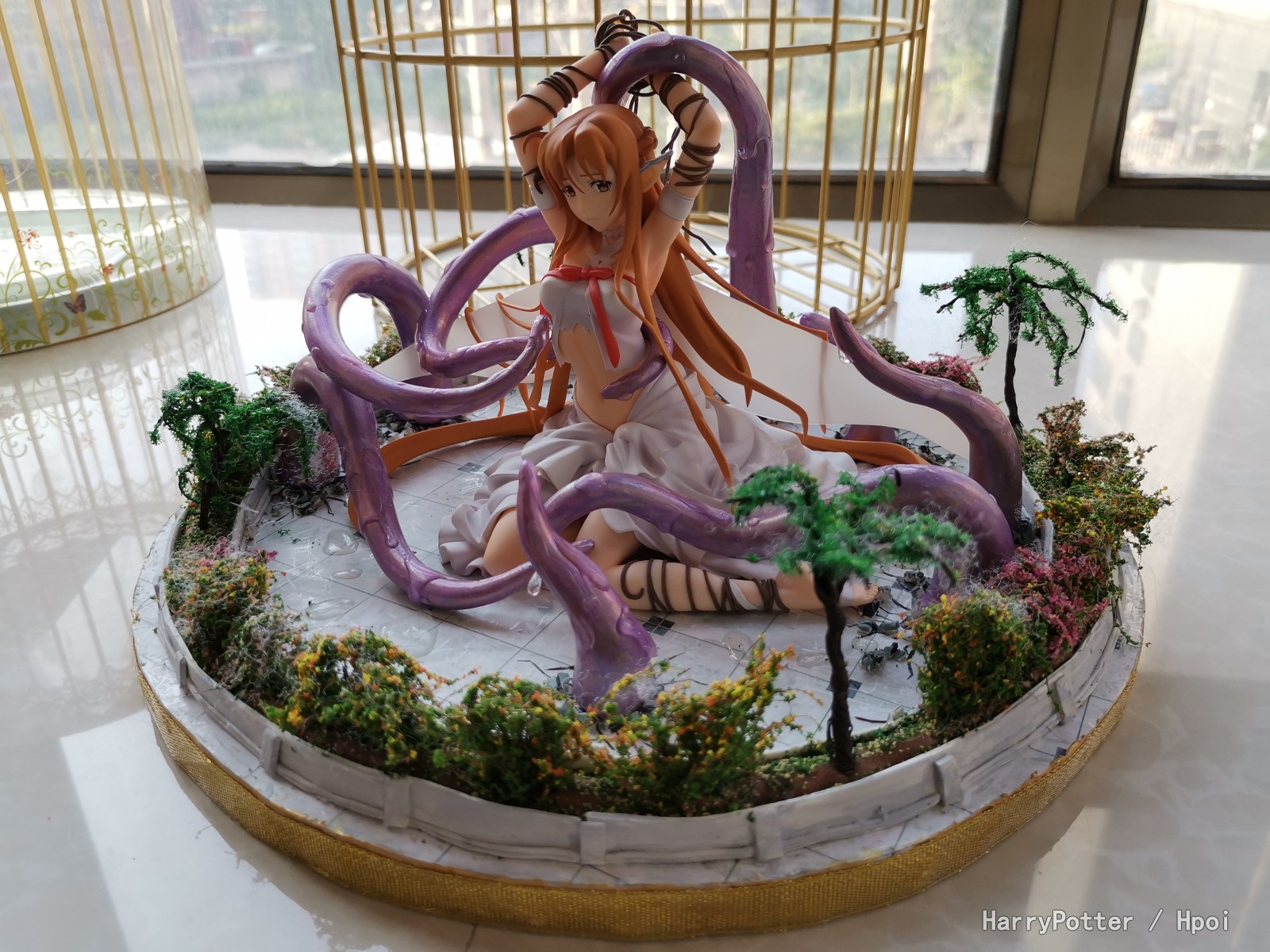 被囚禁的泰塔妮娅