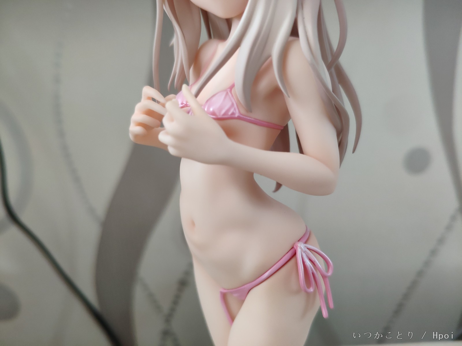 hj伊莉雅和小黑异色