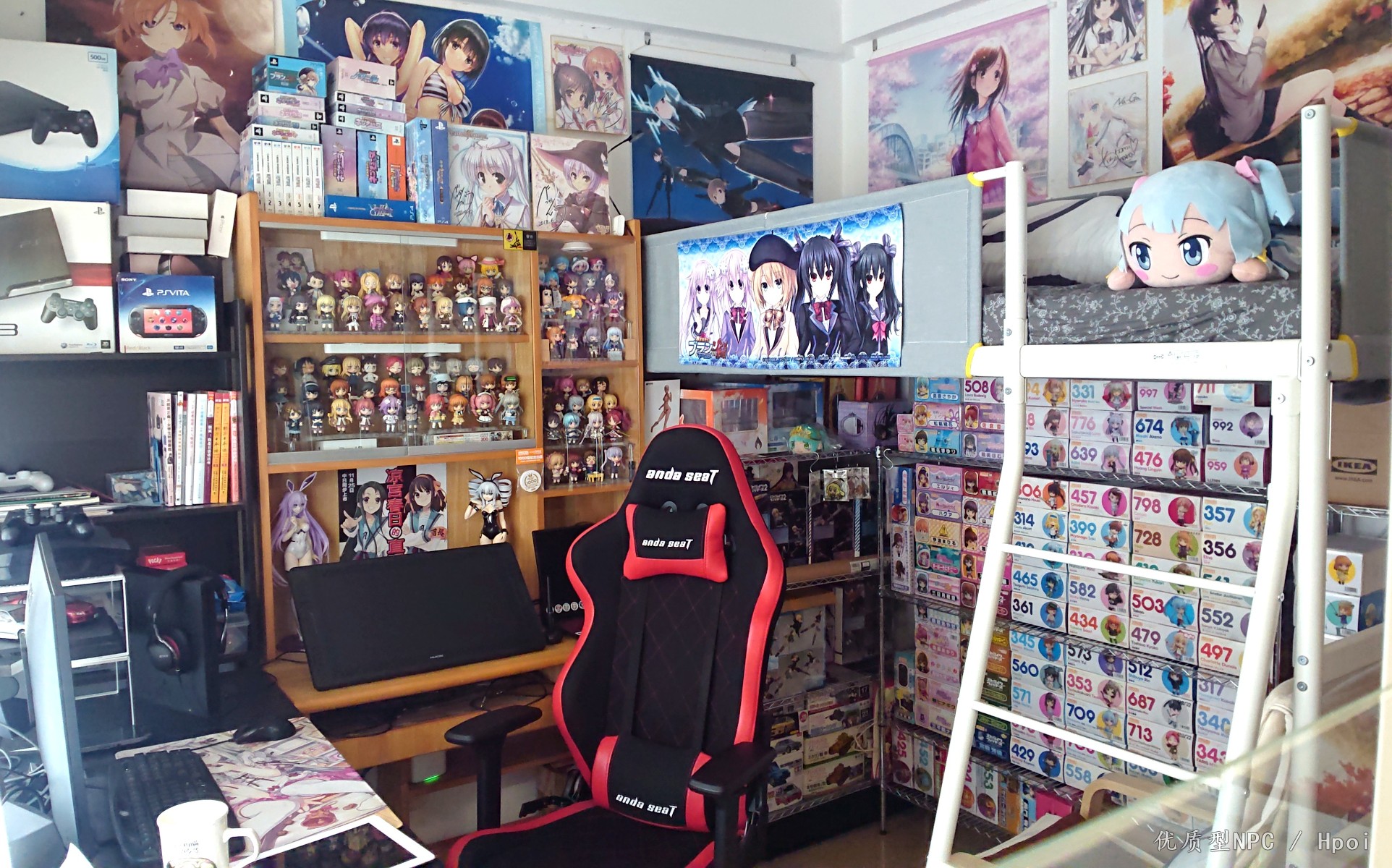 小型阿宅娱乐会所