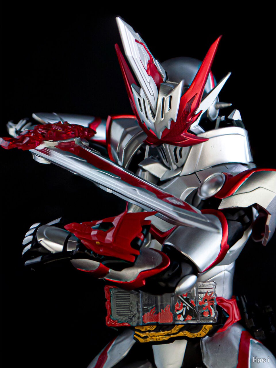 S.H.Figuarts   假面骑士圣刃 龙骑士