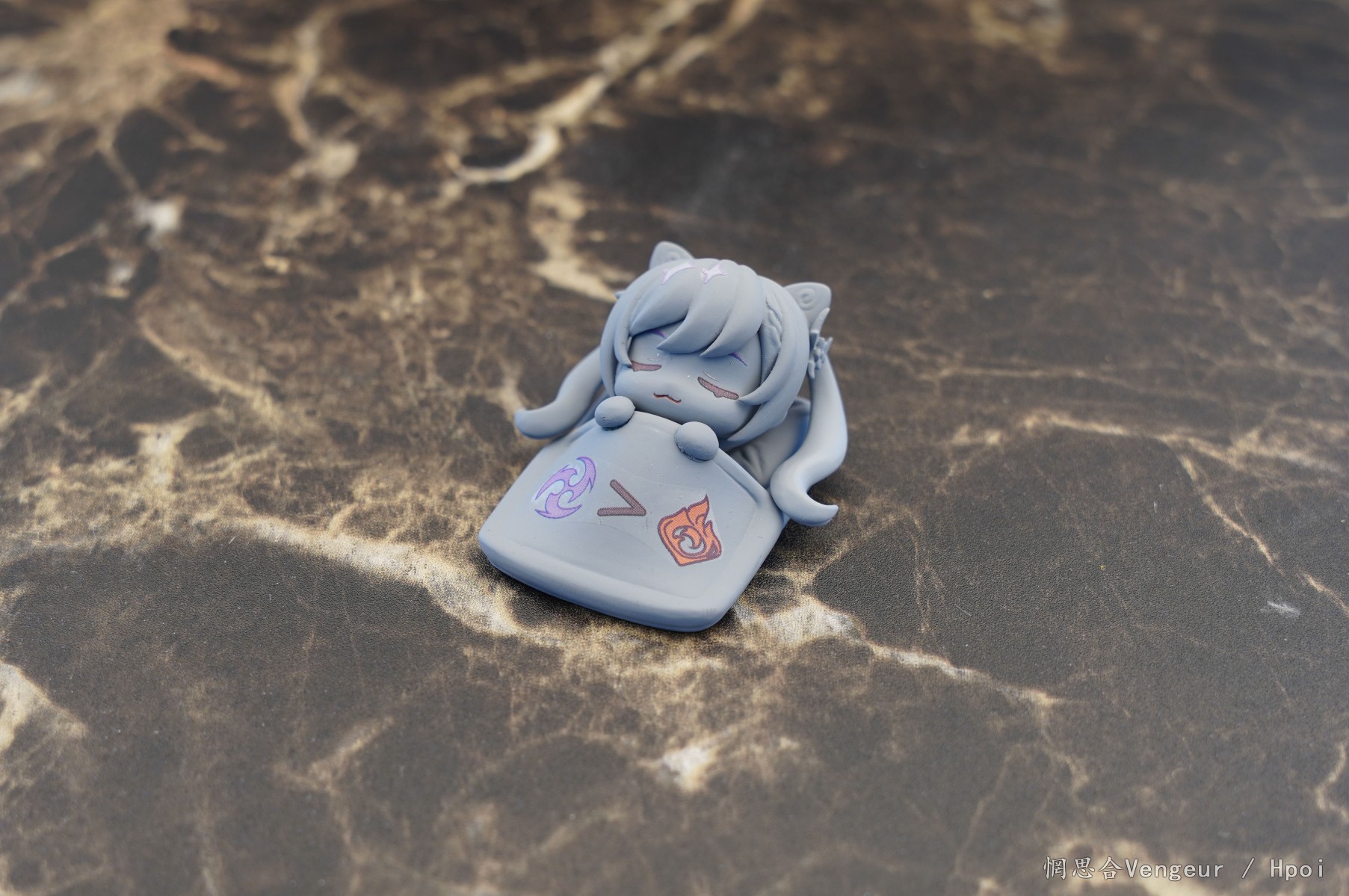 阿晴 遇到困难睡大觉