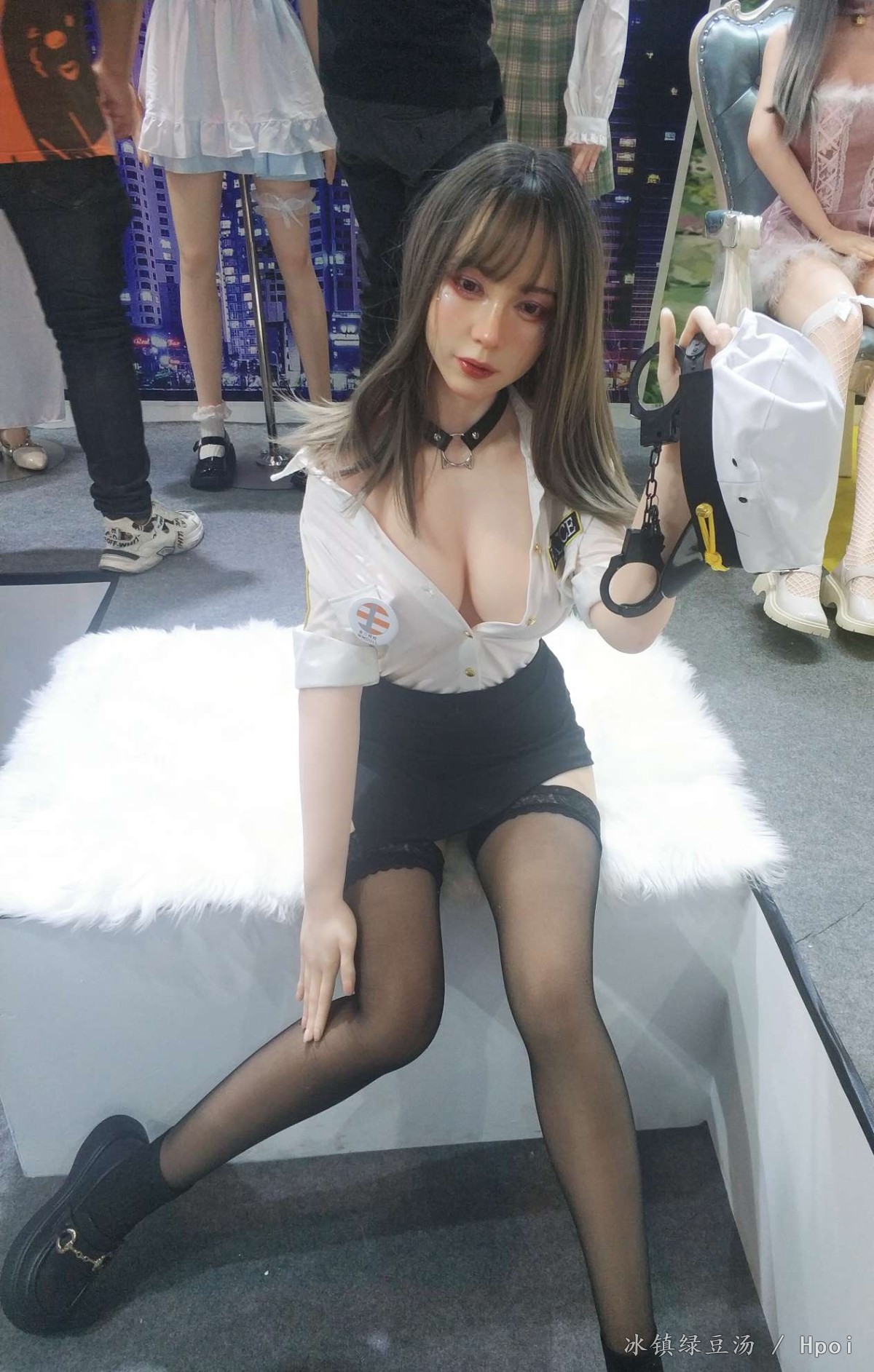性博会2021的等身娃娃