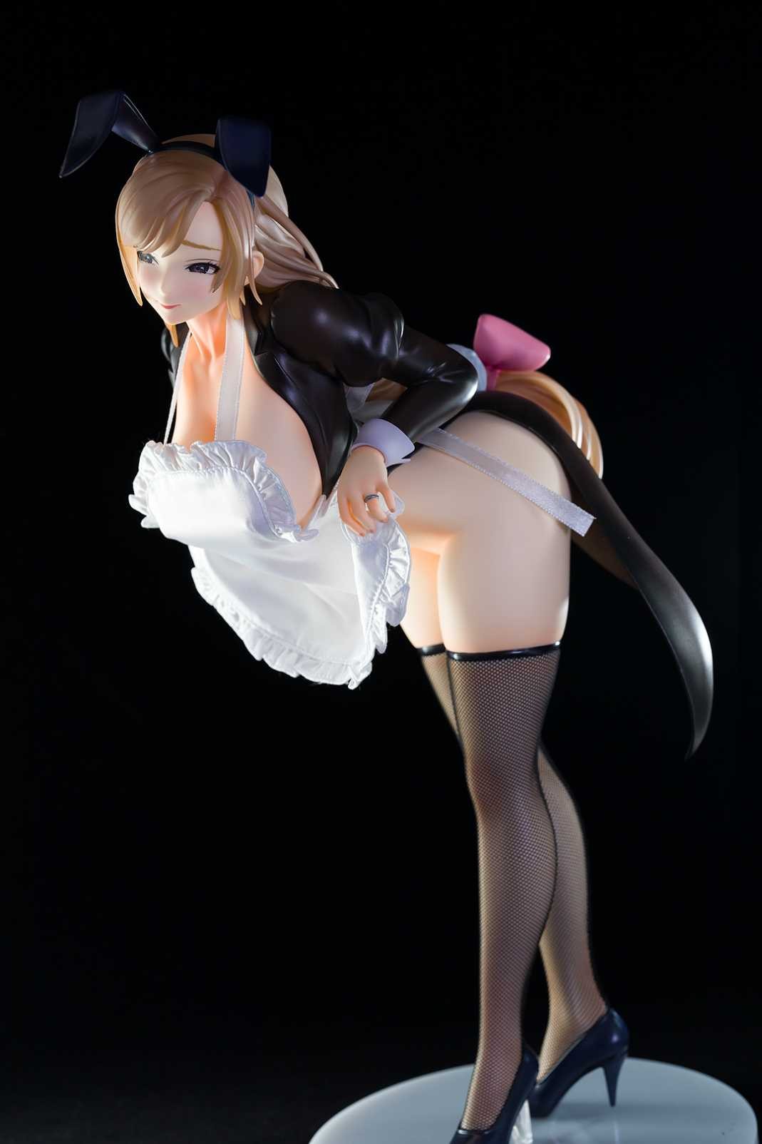 BINDing「ママバニーの優子さん」