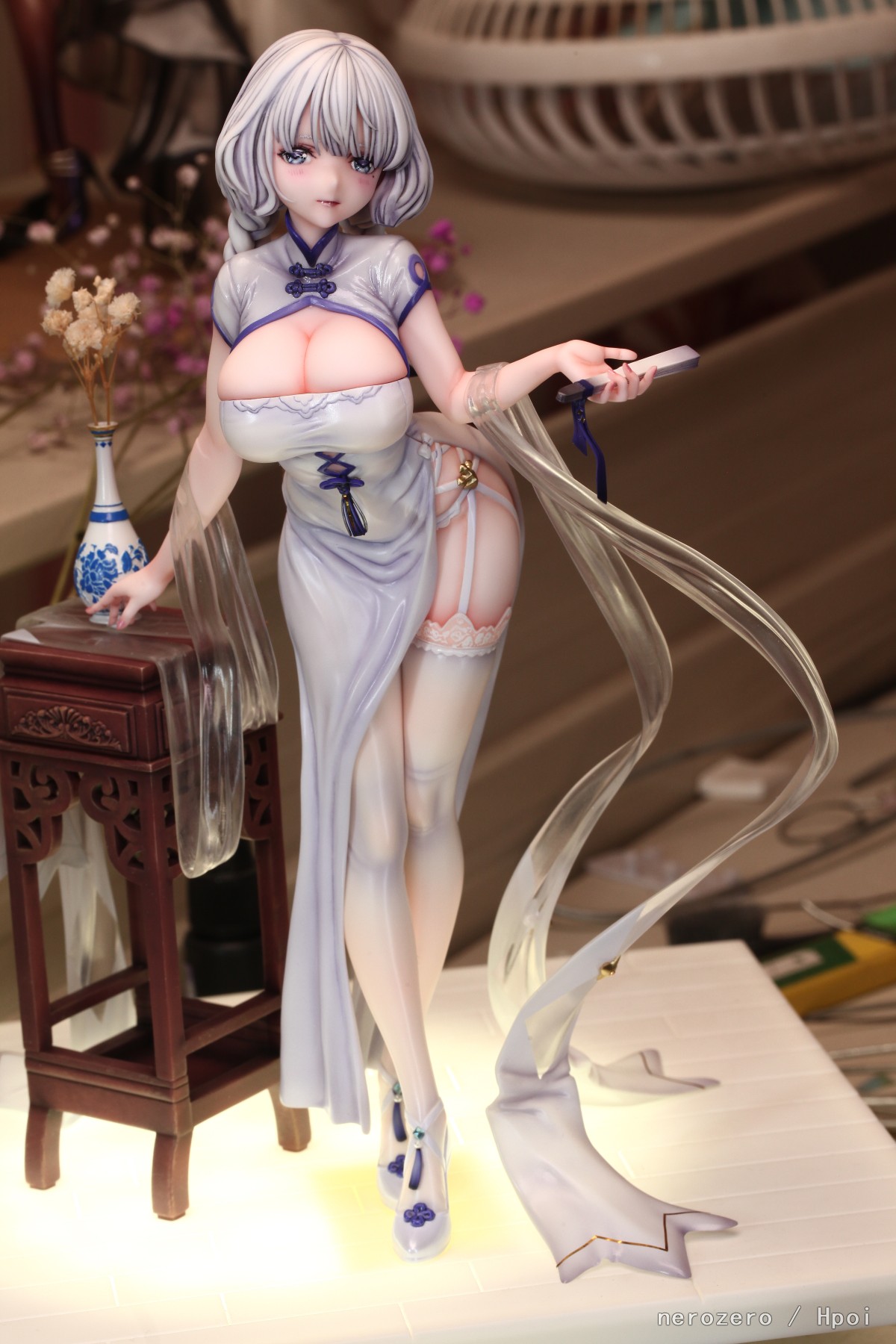 这个光辉  比官图比例强多了