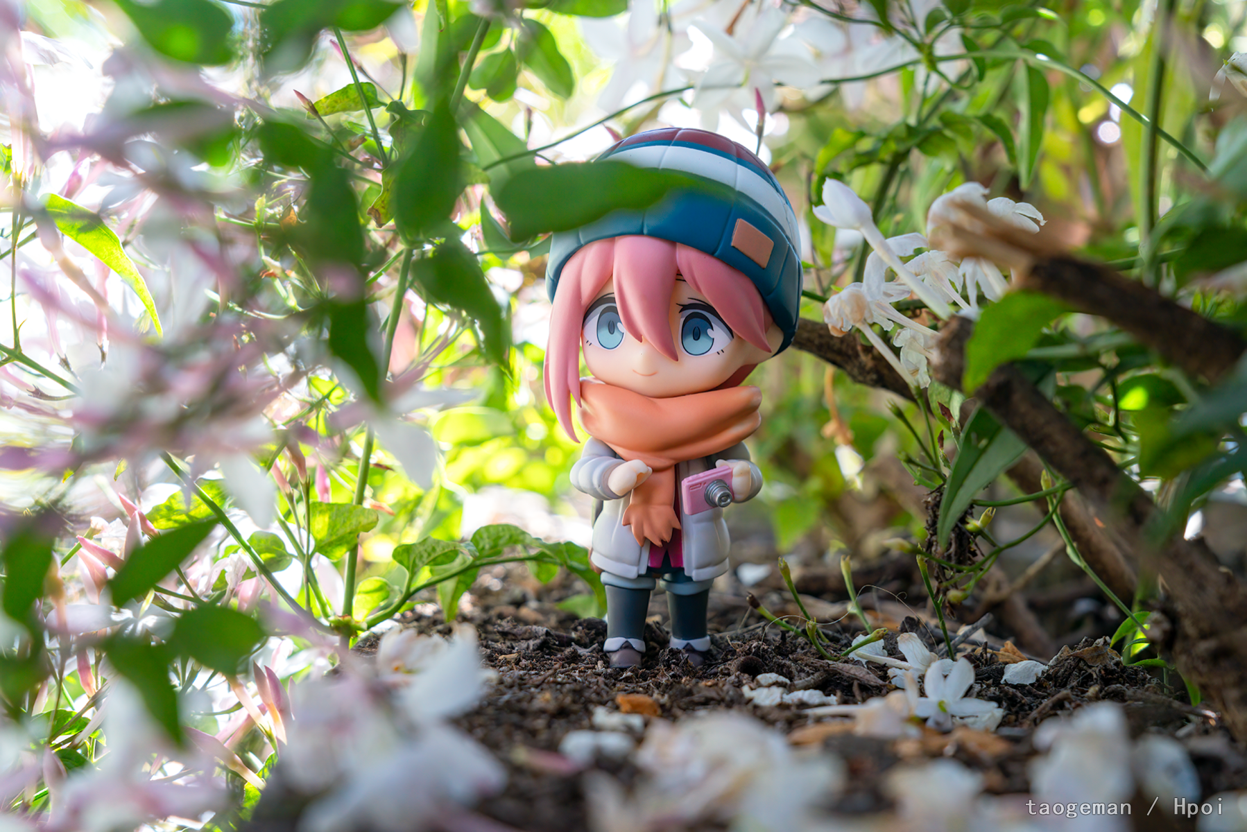 摇曳露营的粘土人们