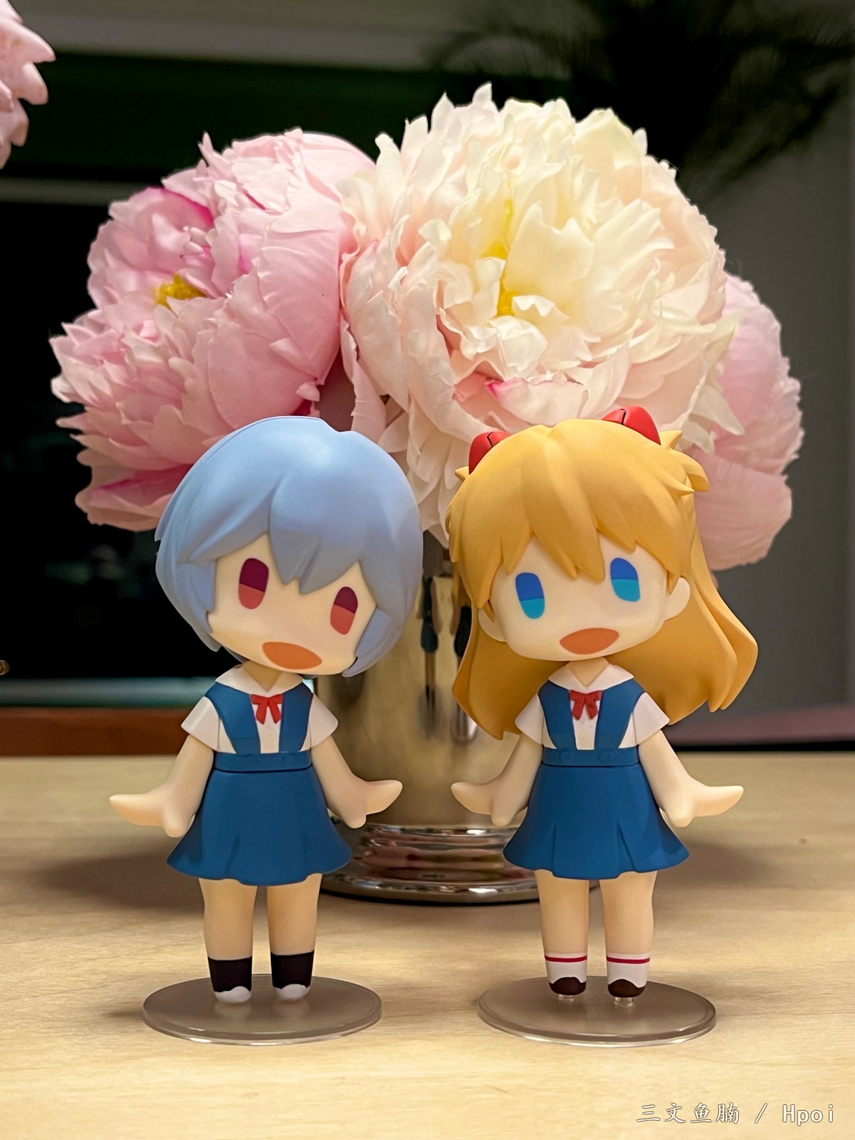 校服贴贴和一张特摄剧情