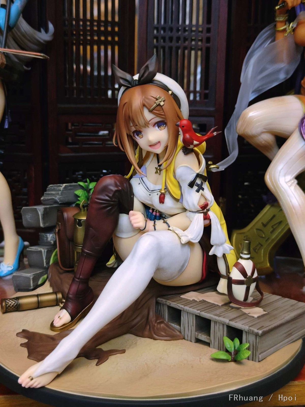 【莱莎】笔涂白袜