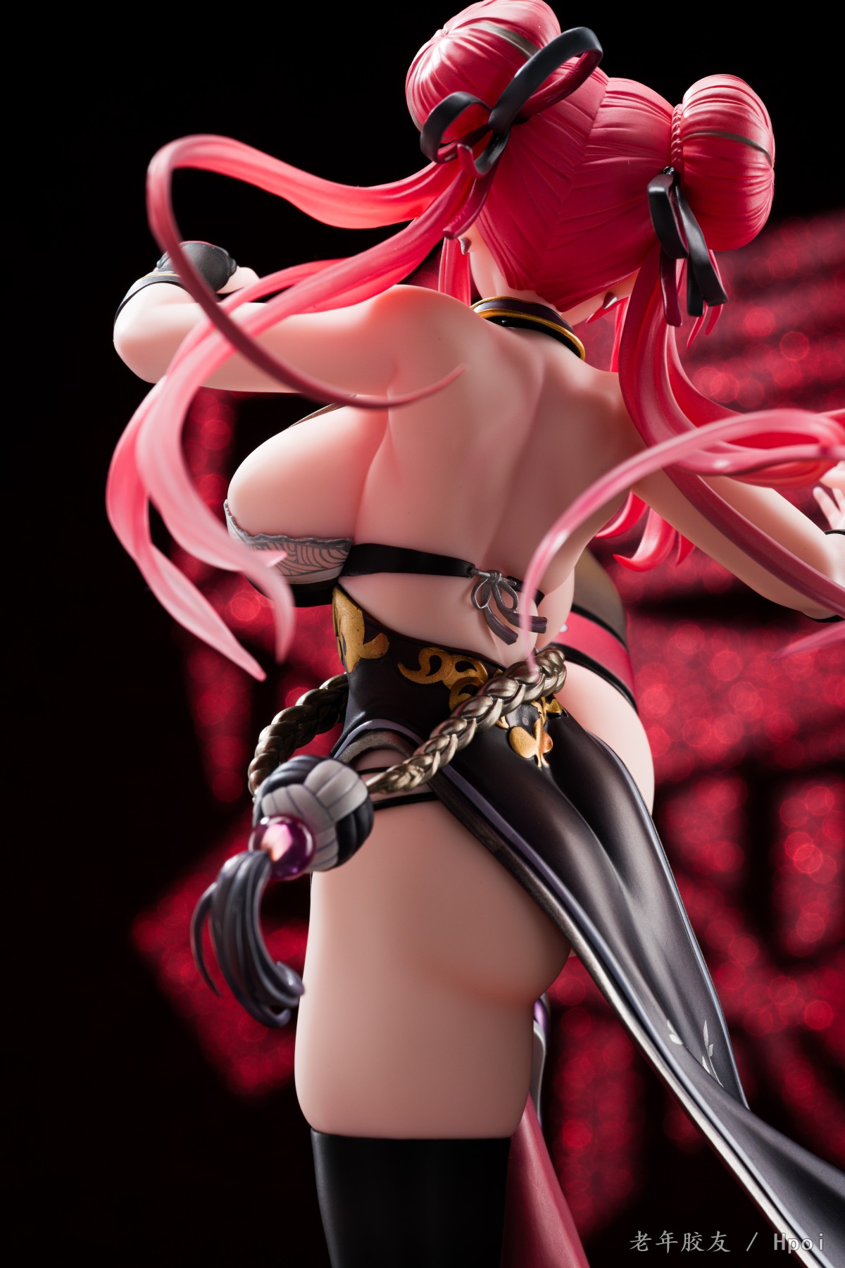 朋友们好啊我是浑元形意太极门掌门人布保国