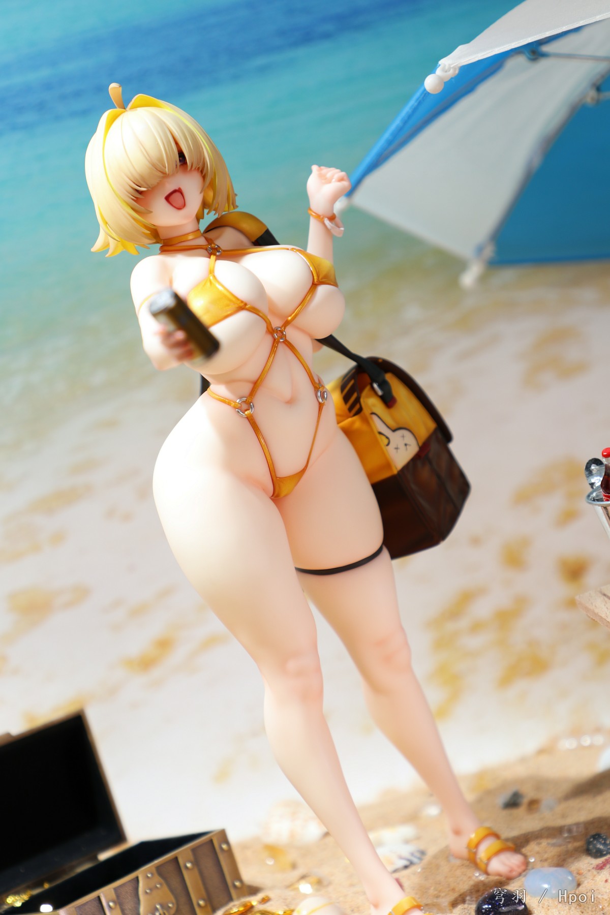 沙滩上的丰满肉体——伊莱格