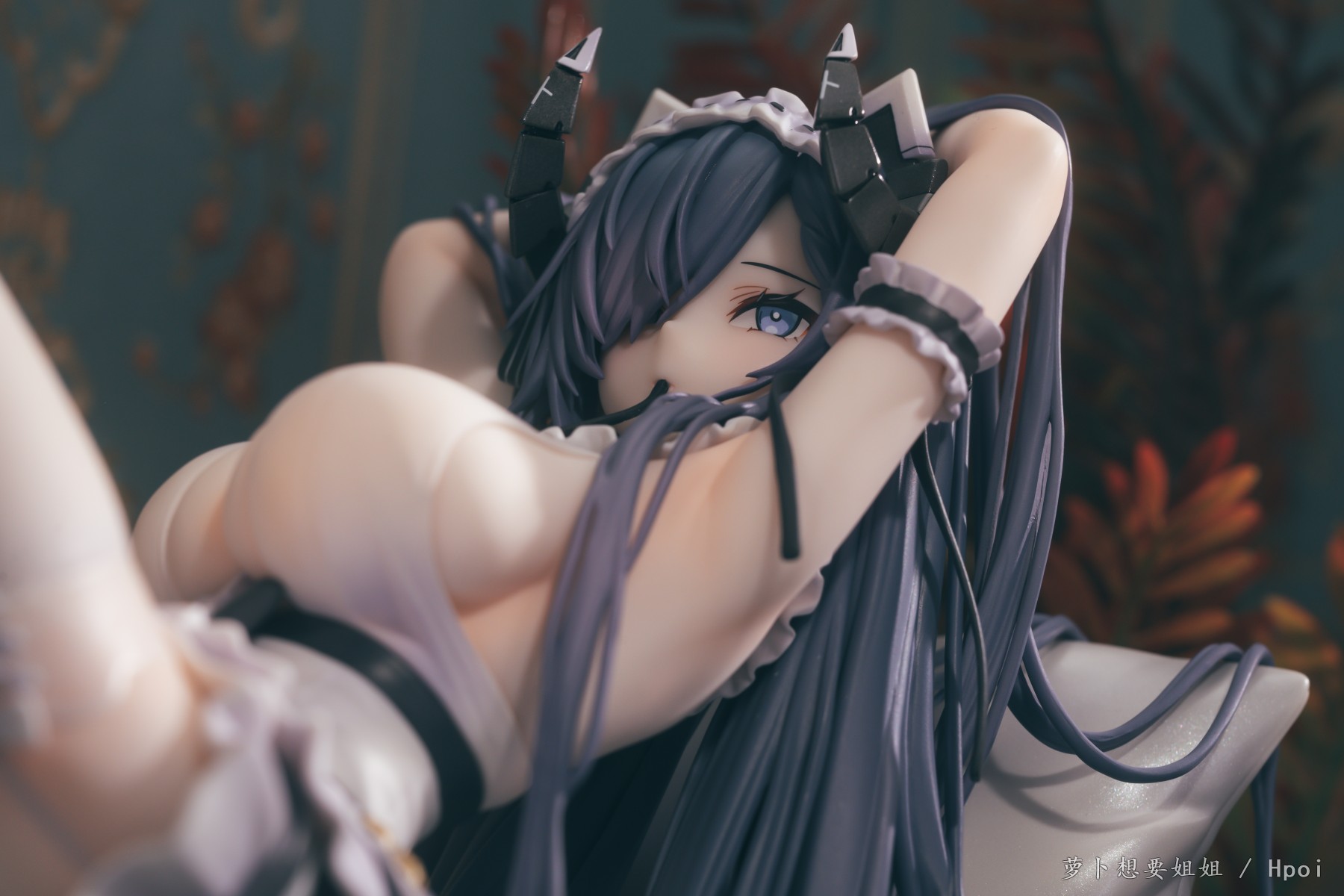 “这是昨晚的奖励哦，我的使魔～” [御用魔女奥古斯特]