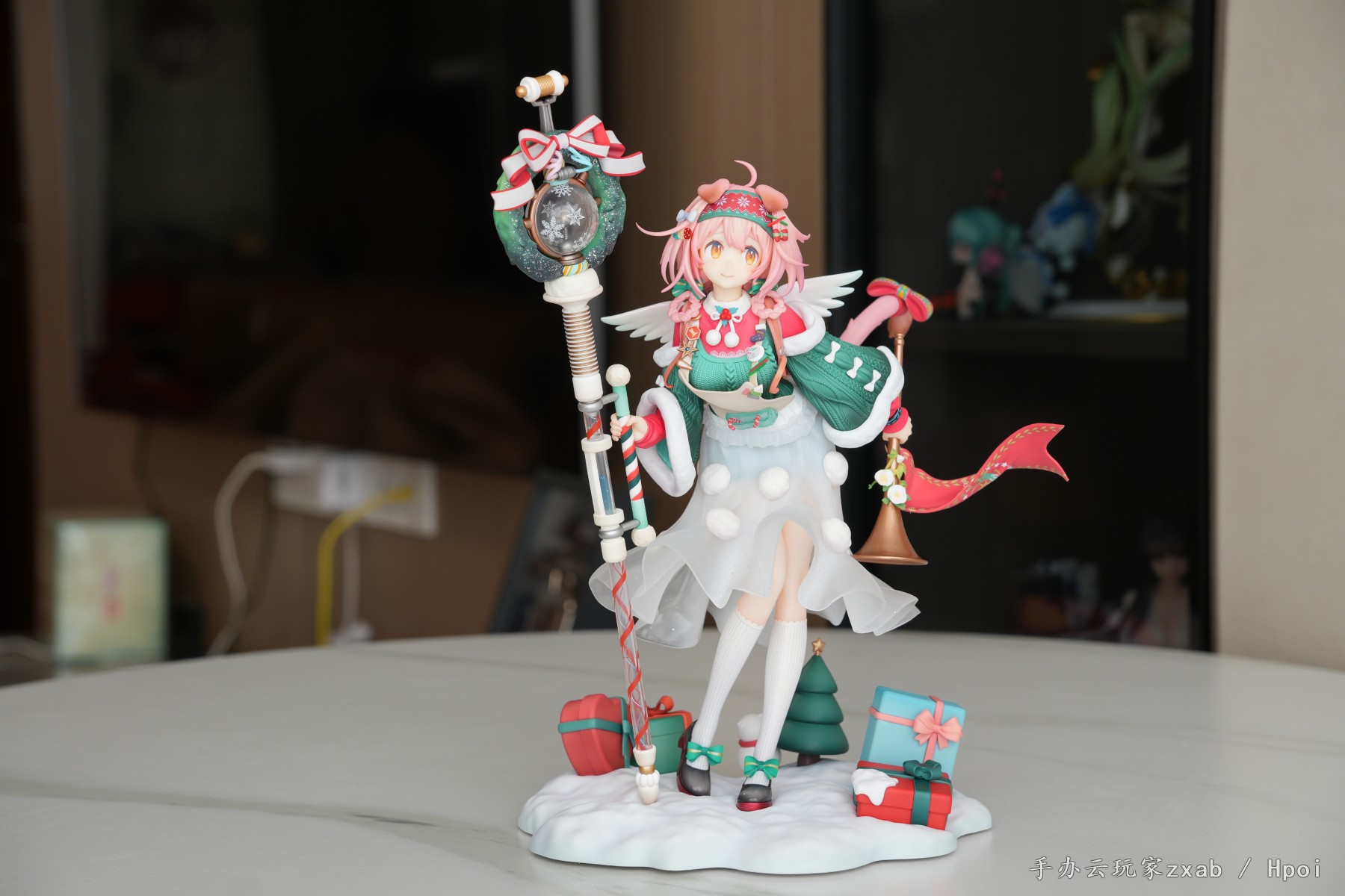 我这个玻璃球里的是胶水瑕疵吗？