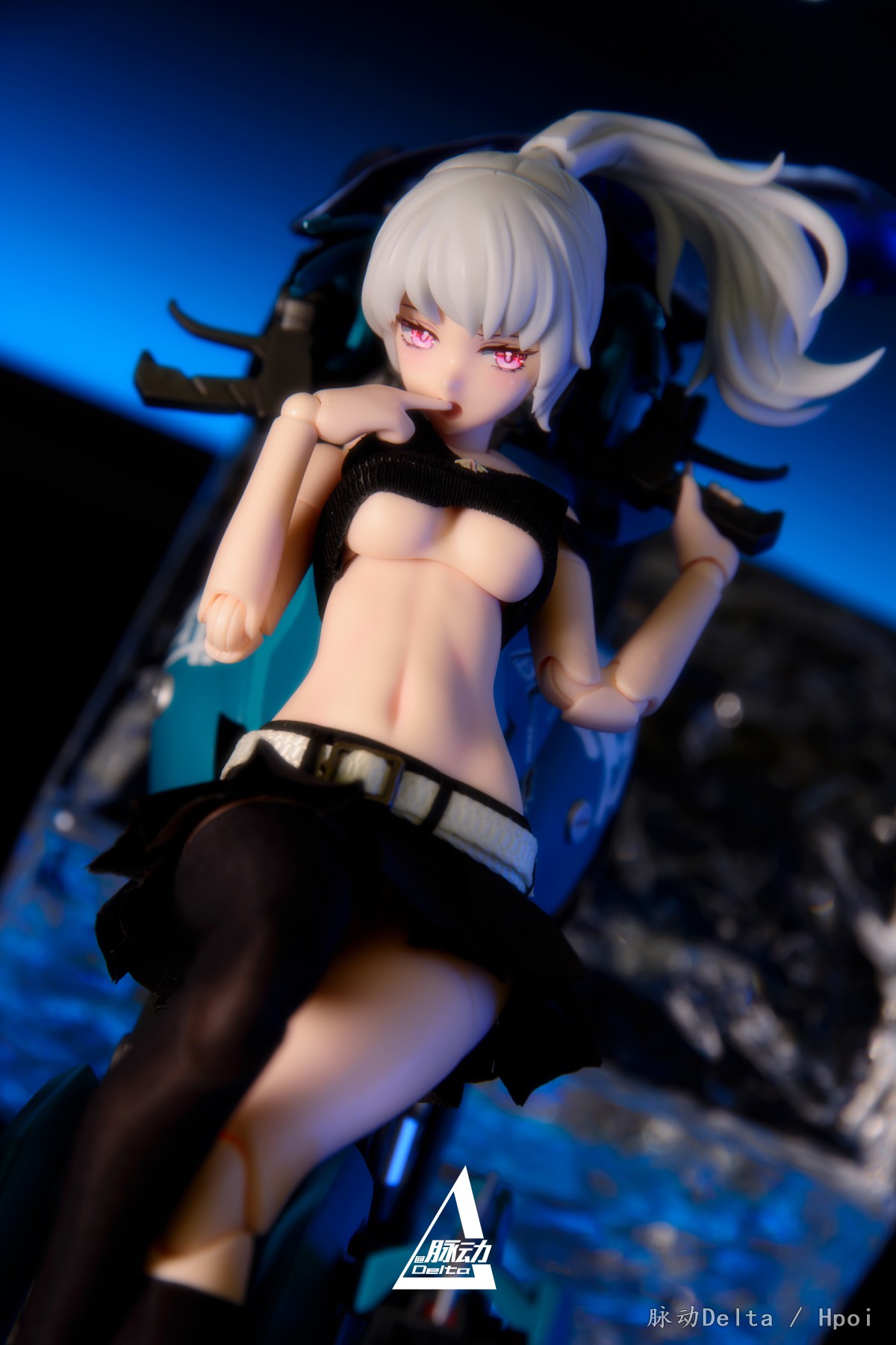 欣赏修车妹叶风婵的姿色吧【核能矩阵飓风飞蝗】