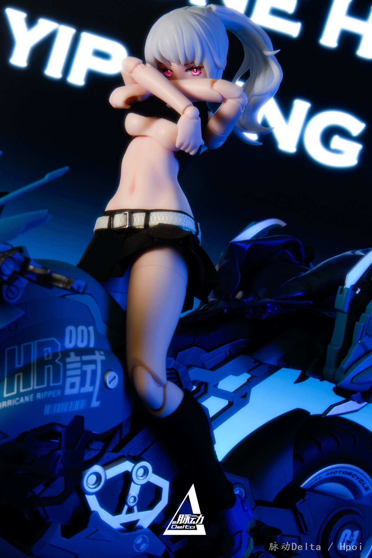 欣赏修车妹叶风婵的姿色吧【核能矩阵飓风飞蝗】