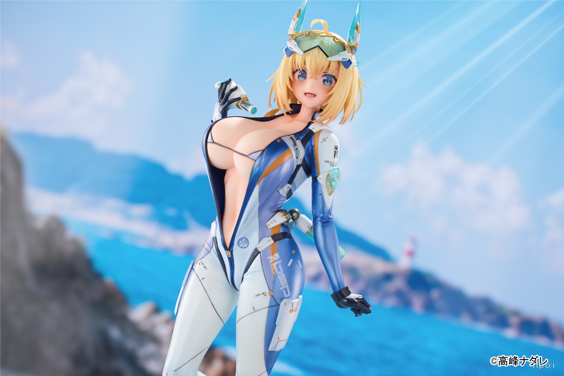 索菲亚· F· 希琳 潜水服