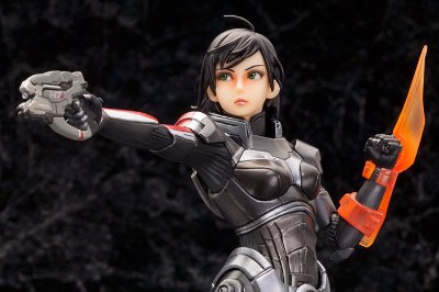 MASS EFFECT美少女 コマンダー・シェパード限定版