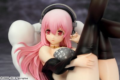 超级索尼子～比基尼＆ソファーver.～ブラックカラー