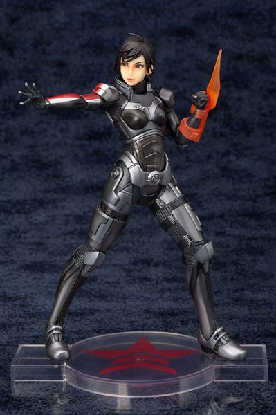 MASS EFFECT美少女 コマンダー・シェパード限定版