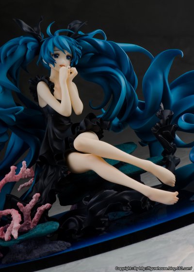 VOCALOID角色系列 01 初音未来 深海少女ver.