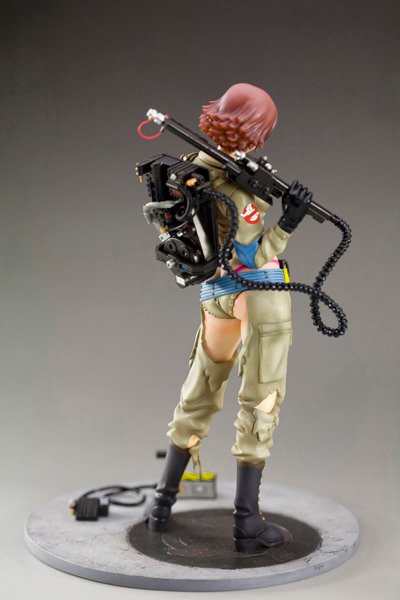 鬼敢死队 美少女 露西