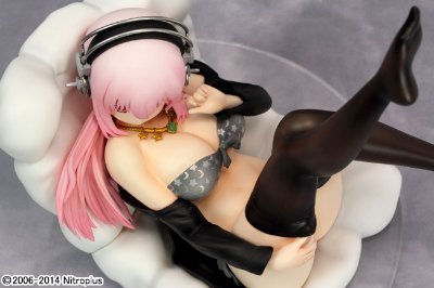 超级索尼子～比基尼＆ソファーver.～ブラックカラー