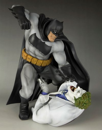 ARTFX 蝙蝠侠 ダークナイト・リターンズ -HUNT THE DARK KNIGHT-