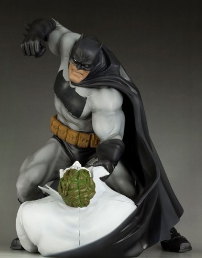 ARTFX 蝙蝠侠 ダークナイト・リターンズ -HUNT THE DARK KNIGHT-