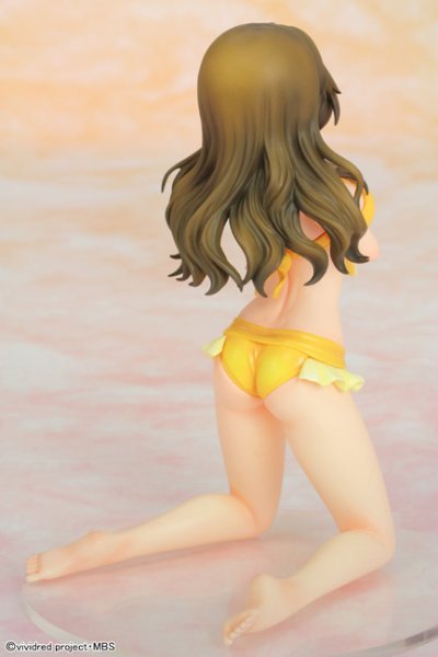 ビビッドレッドオペレーション1/8四宮ひまわり～泳装Ver.～