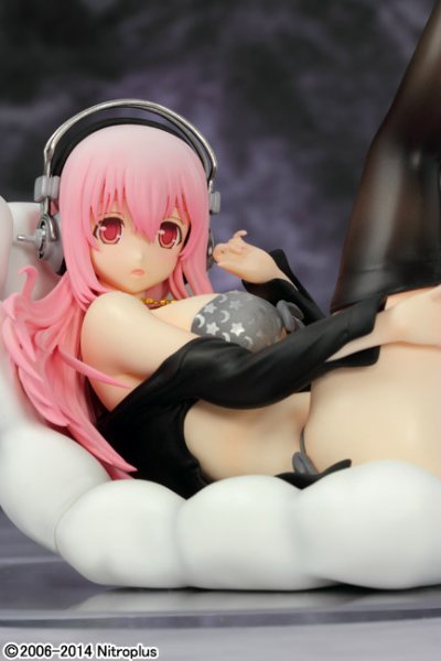 超级索尼子～比基尼＆ソファーver.～ブラックカラー