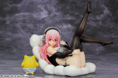 超级索尼子～比基尼＆ソファーver.～ブラックカラー