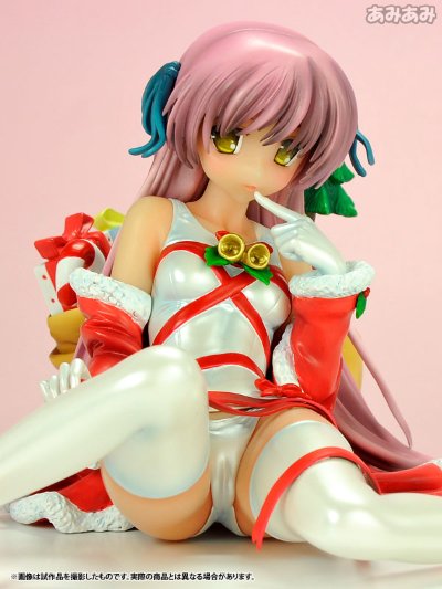 白色学校泳装圣诞装饰