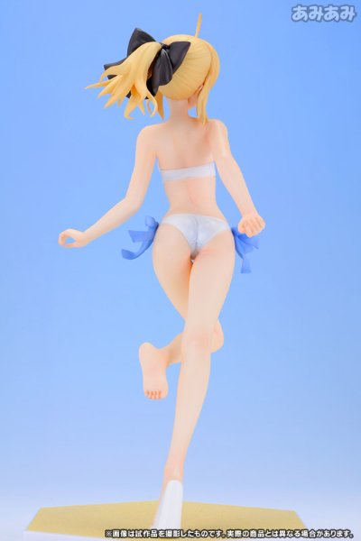 BEACH QUEENS 命运之夜 阿尔托莉雅 Lily