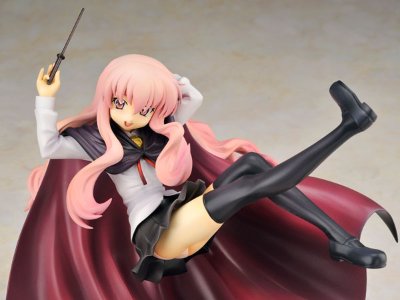 零之使魔 三美姬的轮舞 露易丝 制服