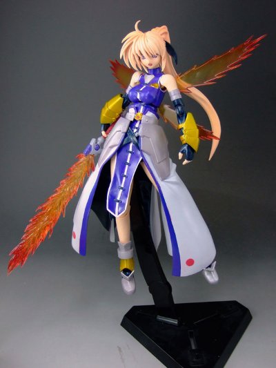GUTTOKURU人形收藏系列25 魔法少女奈叶StrikerS シグナム アギトユニゾンVer.