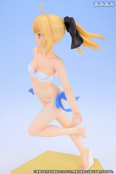 BEACH QUEENS 命运之夜 阿尔托莉雅 Lily