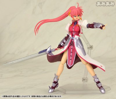 figma 魔法少女奈叶StrikerS シグナム 騎士服ver.