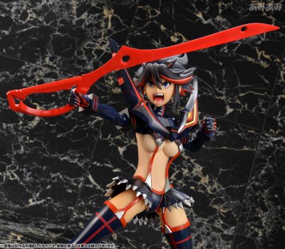 REAL ACTION HEROES No.664 RAH 纏流子（神衣・鮮血Ver.）（初回生産限定：「片太刀鋏 武滾流猛怒」 付）