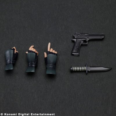 PlayArts改 メタルギアソリッド 梅丽尔・希尔弗伯 可动手办