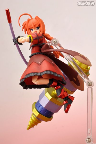 figma 魔法少女奈叶StrikerS 维塔 騎士服ver.