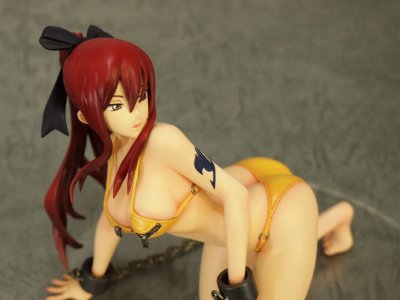 妖精的尾巴 艾尔莎・史卡雷特 泳装