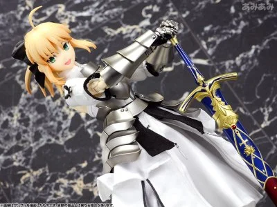 真实动作英雄 No.669 RAH Saber·莉莉 （初回生产限定：附可再现礼服风格配件）