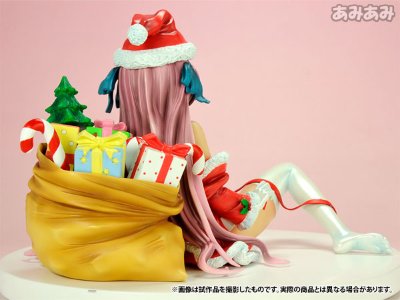 白色学校泳装圣诞装饰